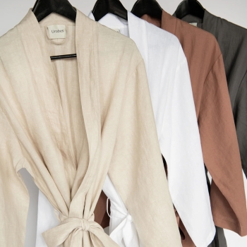 Key Differences: 100% Linen vs. Linen-Cotton Blended Bathrobes​