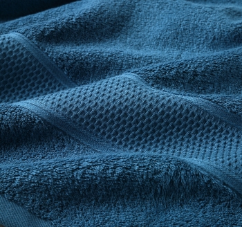 Plush and Absorbent 100% Cotton Towels