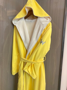 Luxury Hotel Style Double Layer Bathrobe 100% Microfiber Outer with Warm Fleece Lining Custom Logo Unisex Spa Robe