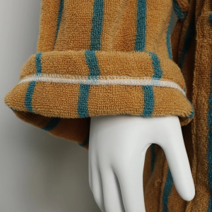 Factory Wholesale 100% Cotton Terry Yarn Dyed Jacquard Bathrobe Custom Design 