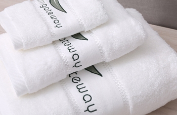 Wholesale Bath Towel Set 100% Combed Cotton White Color Towel Set 