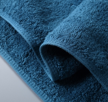 Plush and Absorbent 100% Cotton Towels