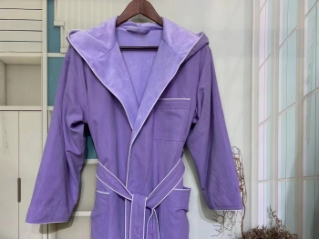 Luxury Hotel Style Double Layer Bathrobe 100% Microfiber Outer with Warm Fleece Lining Custom Logo Unisex Spa Robe