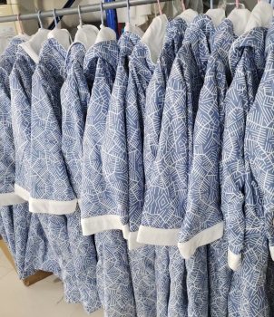 Luxury Double-Layer Printed Microfiber Bathrobe for Winter & Gifts