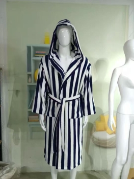 Customized 100% Cotton Yarn Dye Striped Hooded Style Bath Robes Unisex