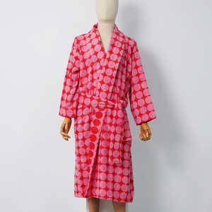 Customizable Size Luxury Striped Bathrobe 100% Cotton Yarn Dye Pajamas for Home Hotel Use Woman Wholesale Bathrobe