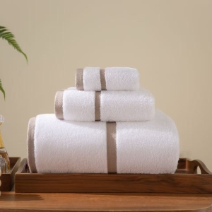 Premium Colored Border 100% Cotton Hotel Towel Set