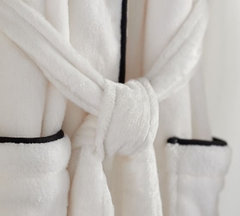 Custom logo Luxurious Fleece Bath Robe Spa Sauna Bathrobe Hooded Sleepwear